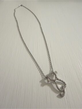 925 Sterling Silver and Diamond Cat Silhouette Pendant Necklace